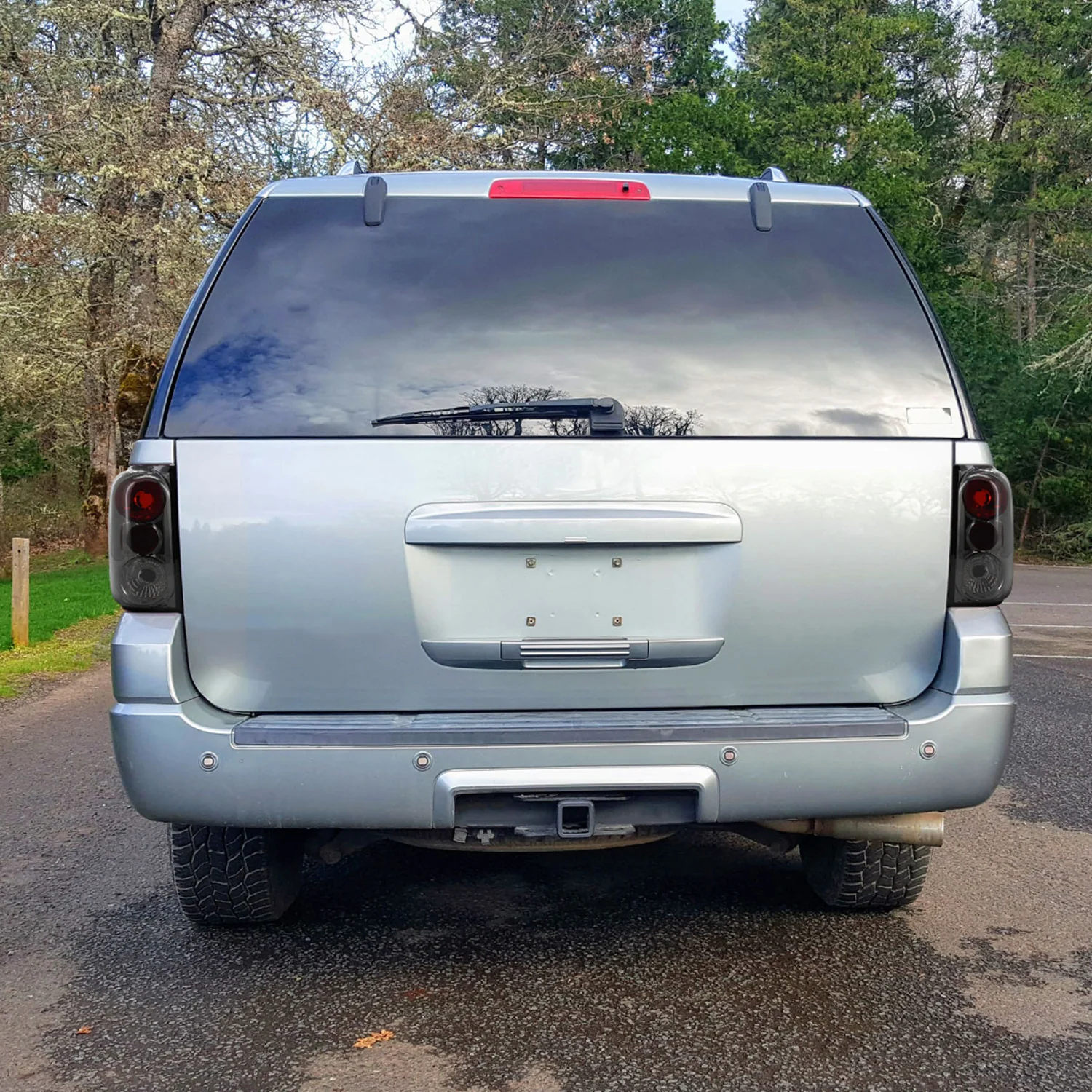 2003-2006 Ford Expedition Tail Lights Chrome Housing/Smoke Lens - Image 9