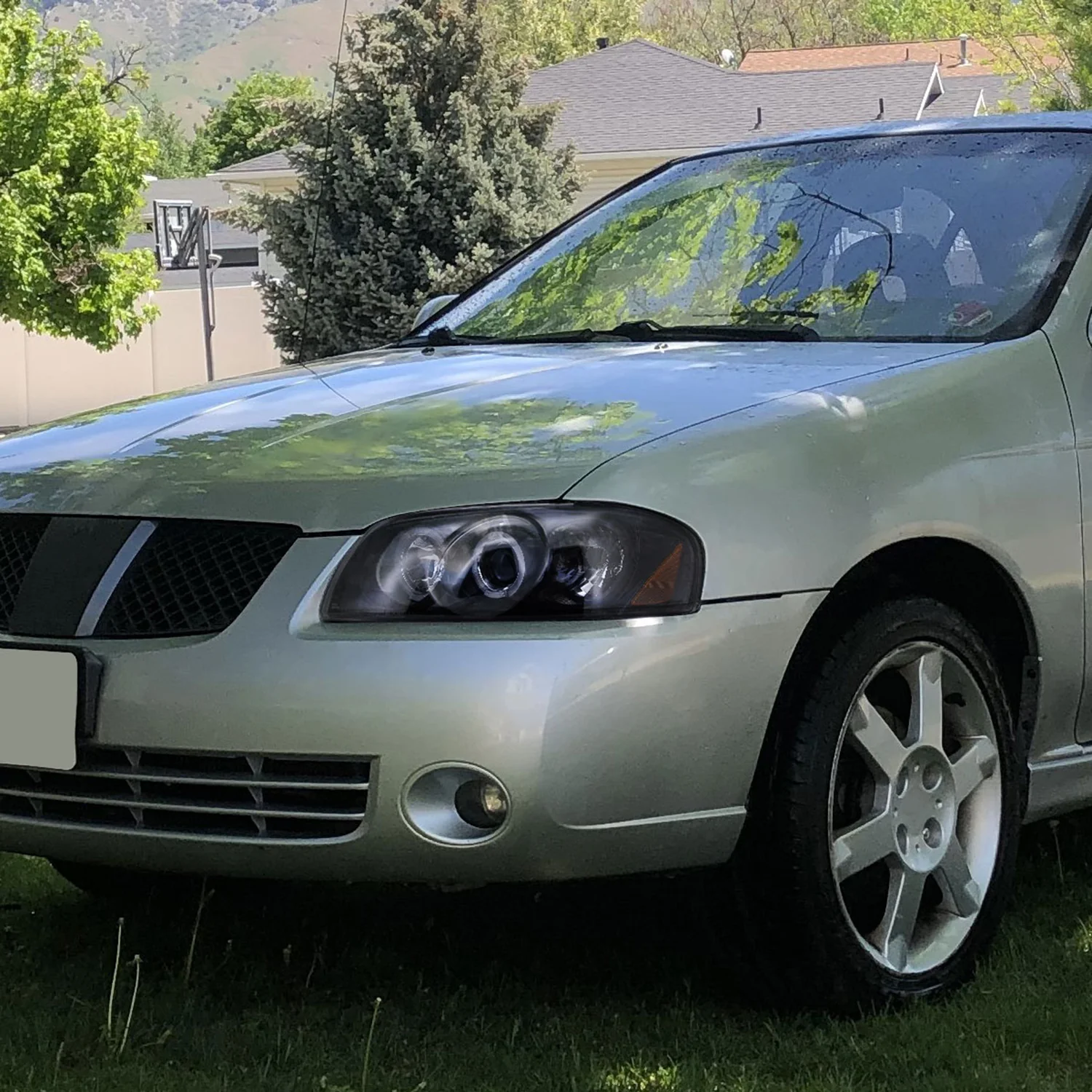 2004-2006 Nissan Sentra Dual Halo Projector Headlights Glossy Black/Smoke Lens - Image 9