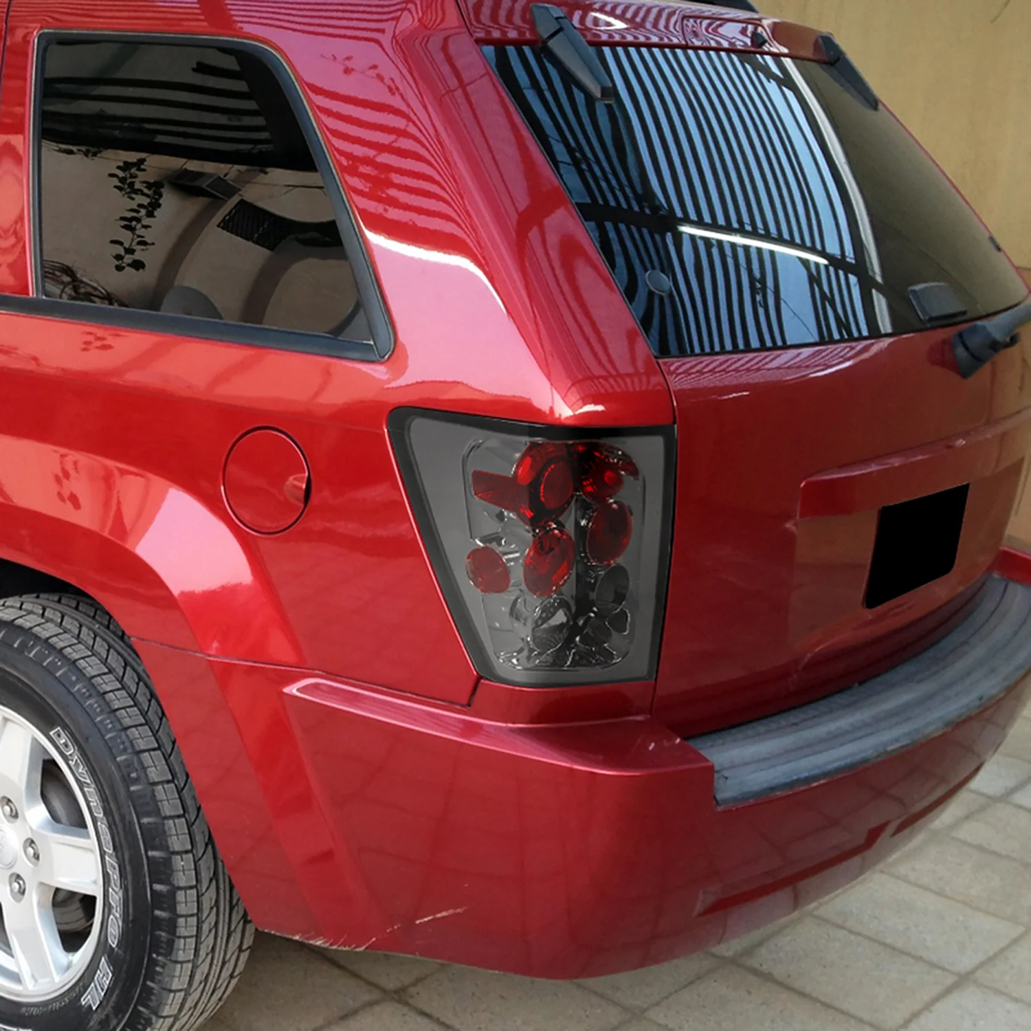 2005-2006 Jeep Grand Cherokee Tail Lights Chrome Housing/Smoke Lens - Image 10