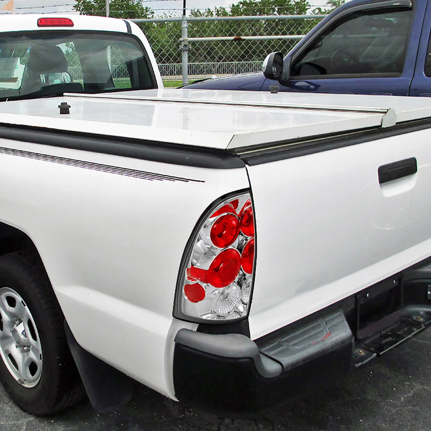 2005-2008 Toyota Tacoma Tail Lights Chrome Housing/Clear Lens - Image 10