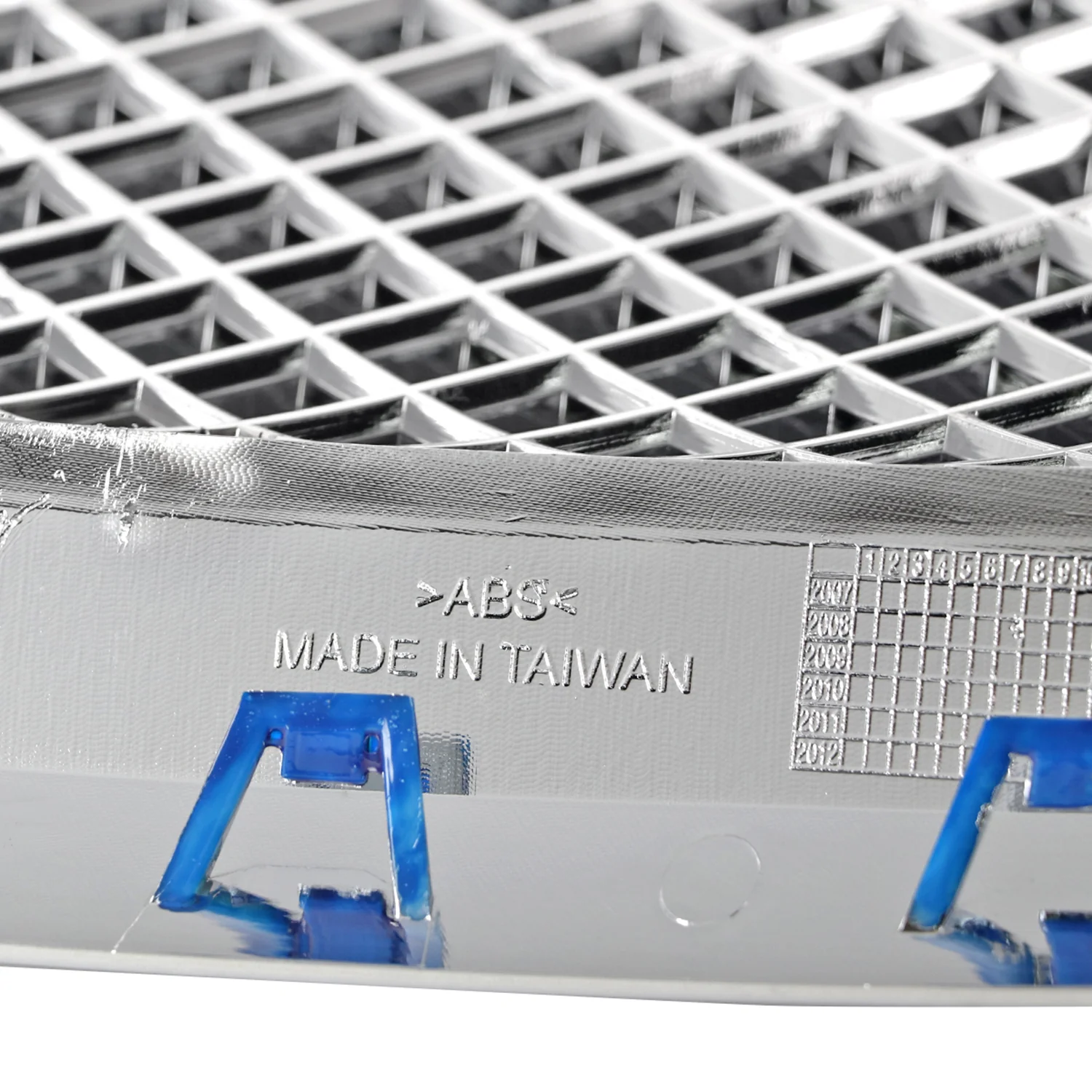 2007-2012 GMC Acadia Chrome ABS Mesh Grille - Image 8