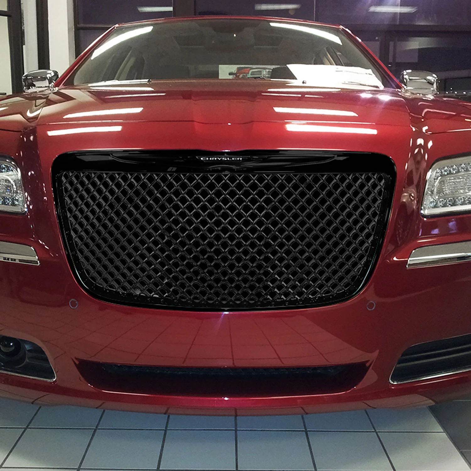 2011-2014 Chrysler 300/300C Glossy Black ABS Mesh Grille - Image 10