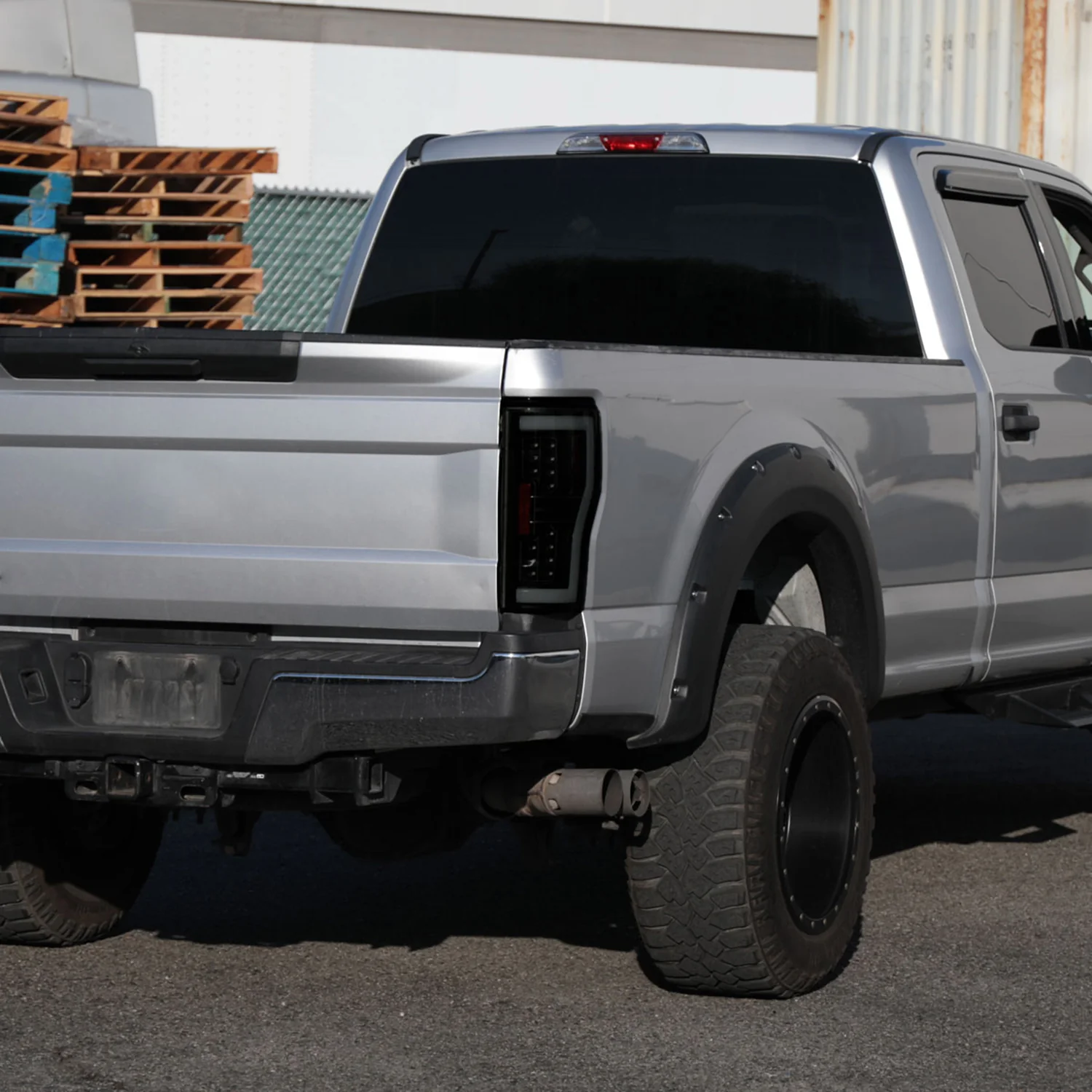 2017-2019 Ford F-250/350/450/550 LED Bar Tail Lights Glossy Black/Dark Smoke - Image 9