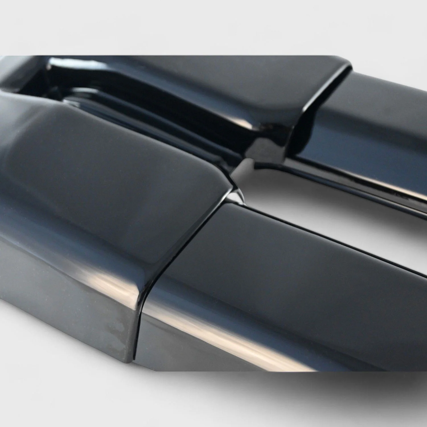 2019-2021 Chevrolet Silverado 1500 Grille Overlay Gloss Black 3Pcs ABS Plastic - Image 4