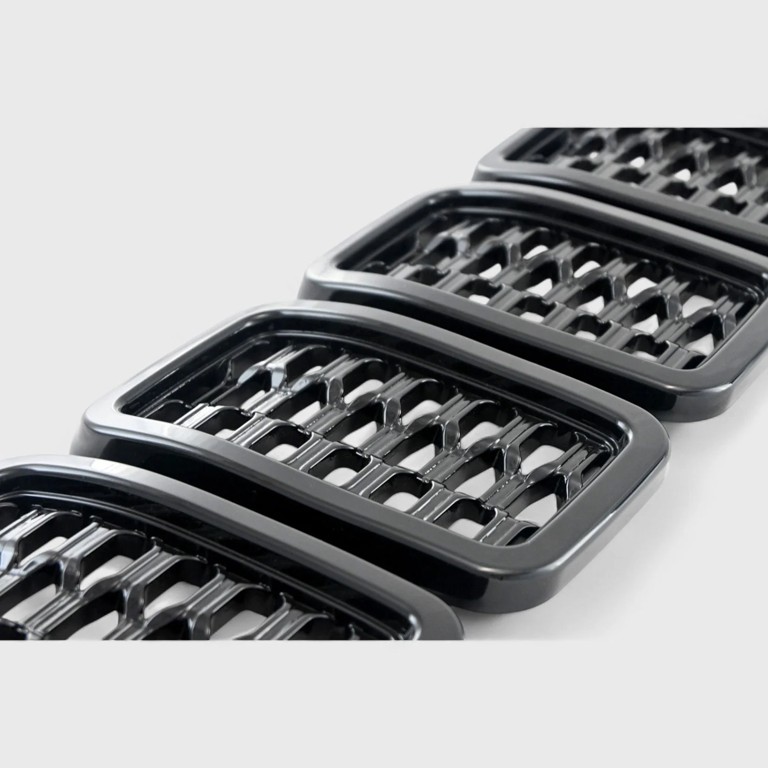 2021-2025 Jeep Grand Cherokee L Grille Overlay Gloss Black 8Pcs ABS Plastic - Image 2