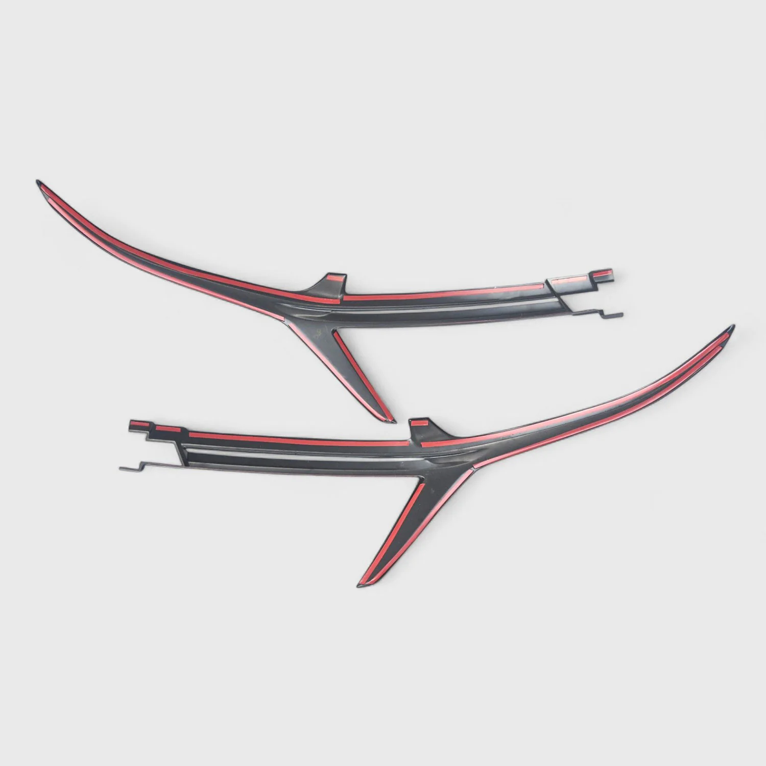 2022-2024 Chevrolet Equinox Grille Overlay Gloss Black 2Pcs ABS Plastic - Image 4