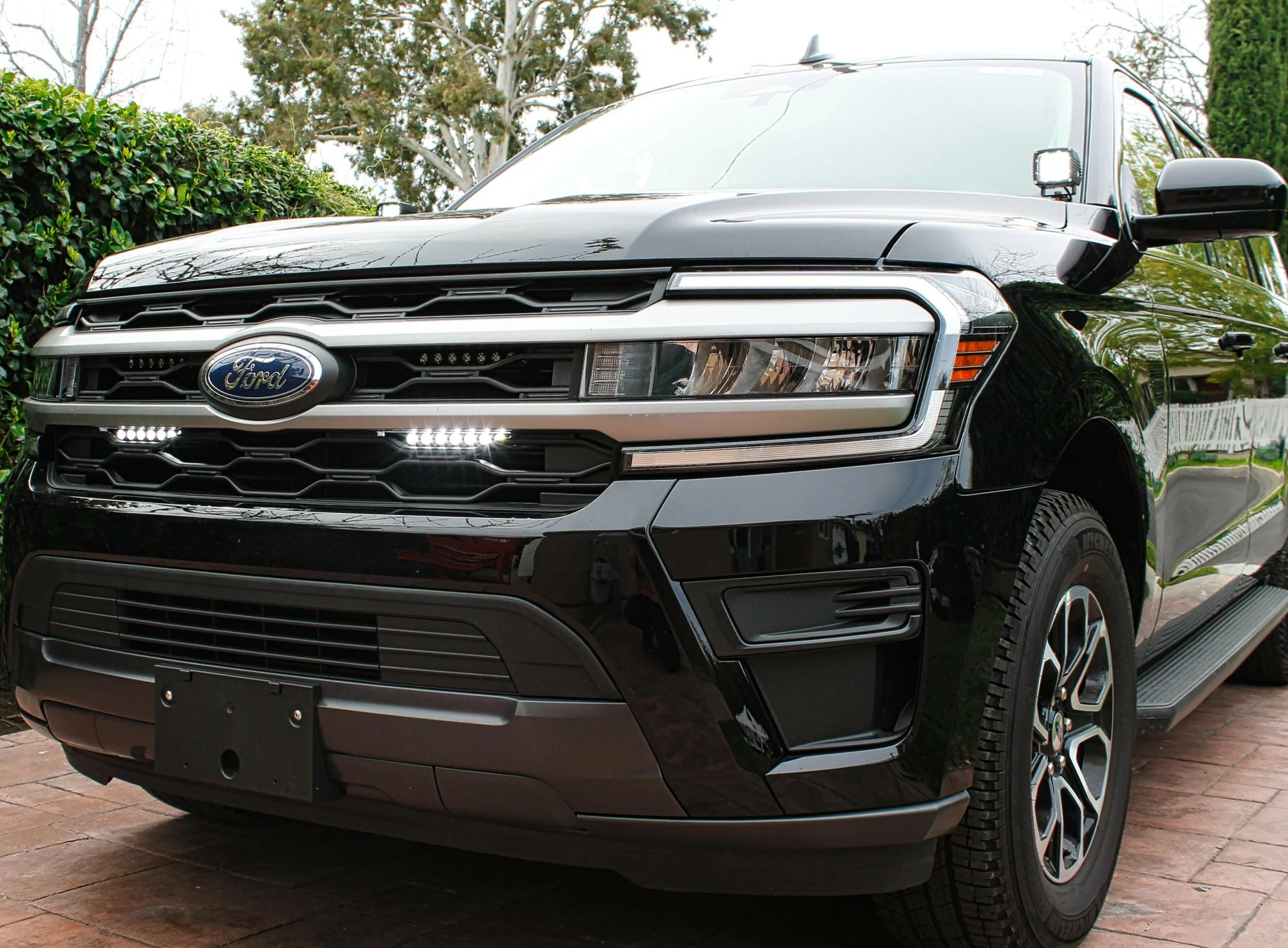 2022-2024 Ford Expedition (4) 12in Light Bars - Image 3