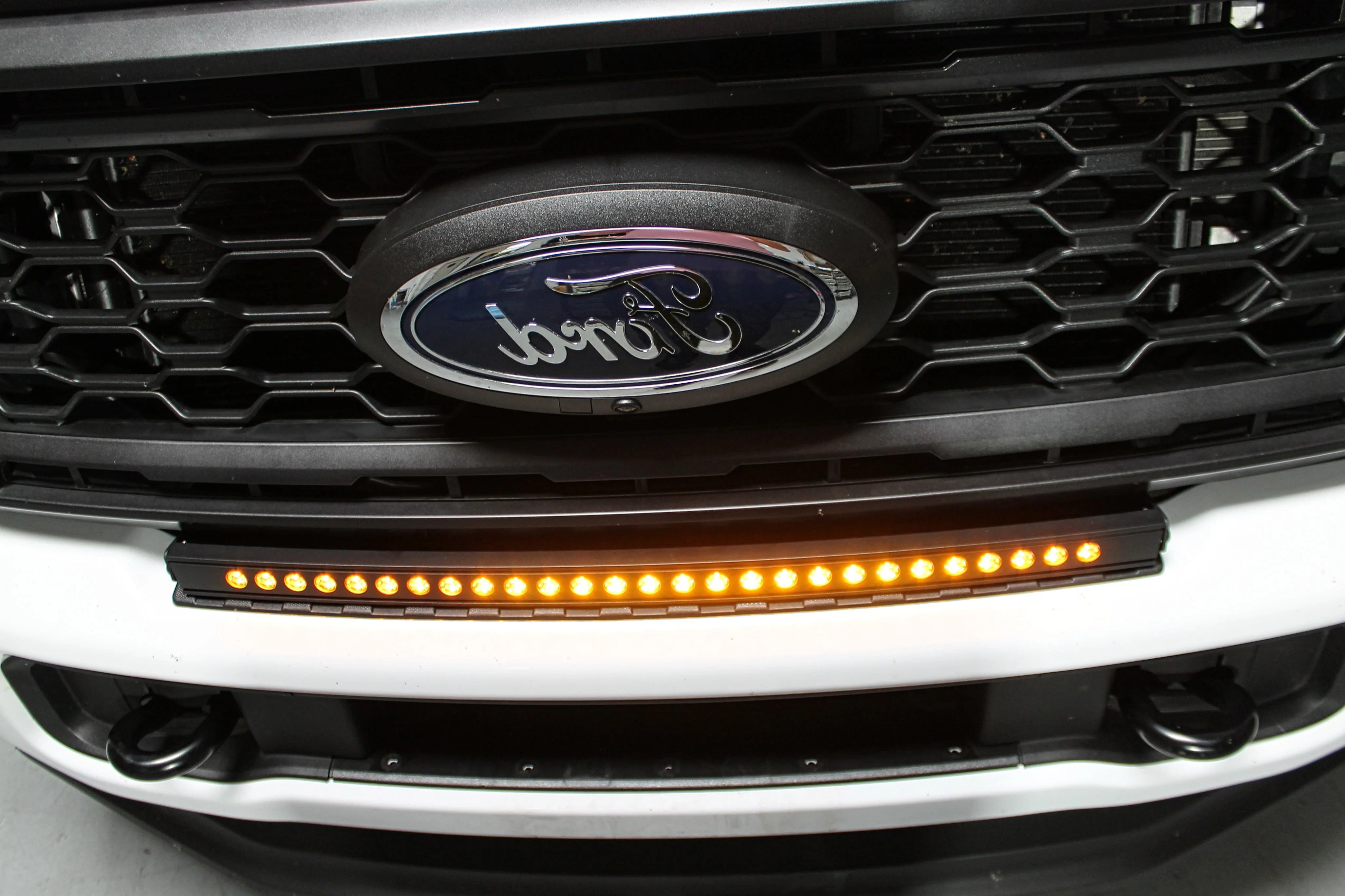 2023+ Ford Super Duty F250/350/450 30in Light Bar - Slim - Image 4