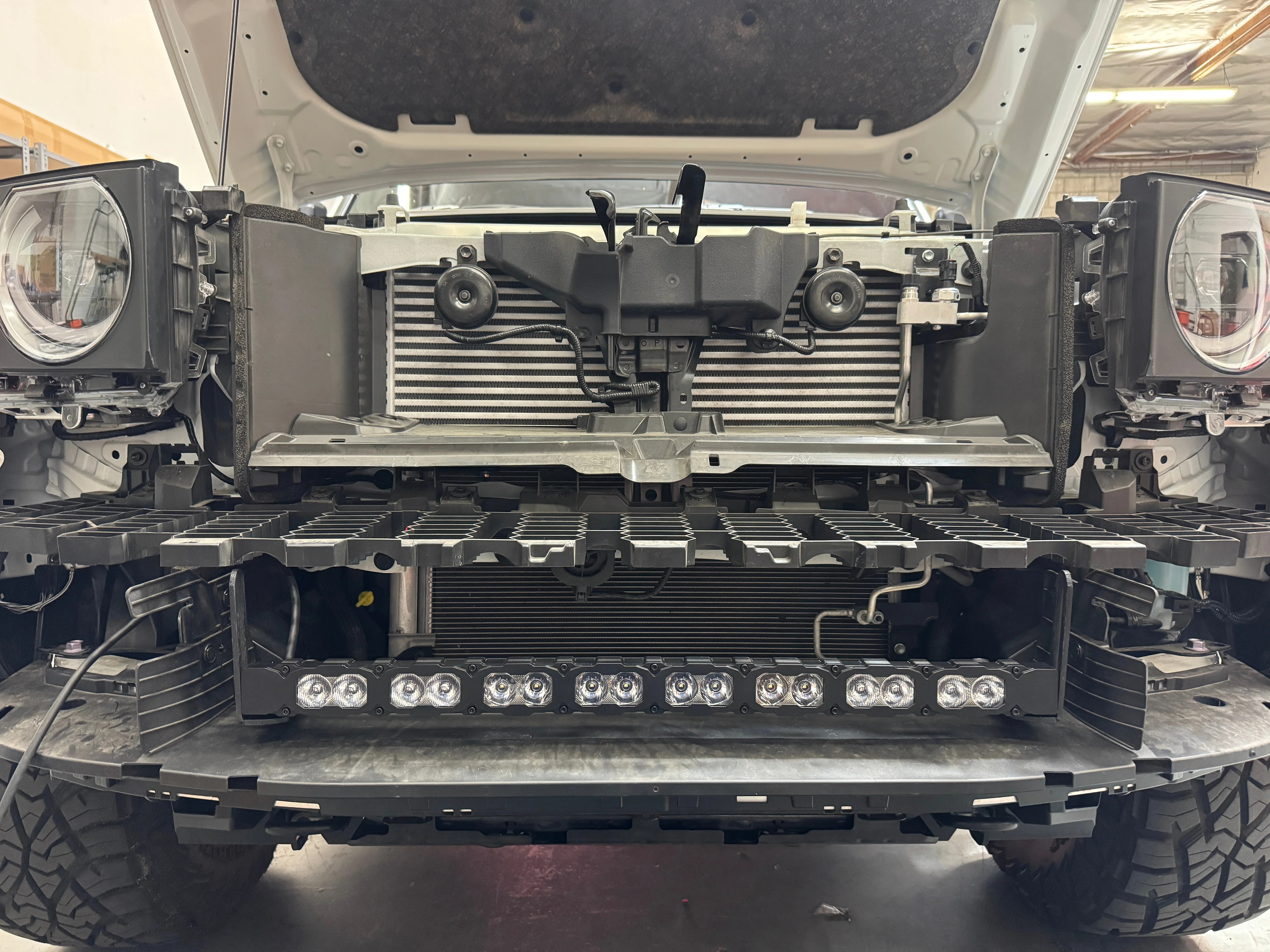 2024+ Toyota Land Cruiser Dual 30s Light Bars PRO - Image 9