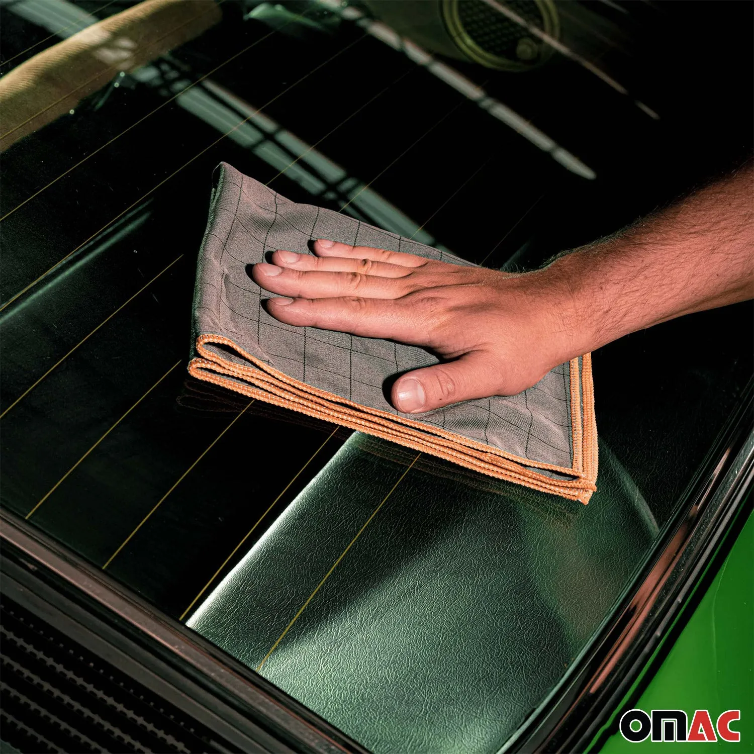 Microfiber Cloth Window No-Scratch Glass Cleaner Premium Car Care Kit Gift Box - Image 6