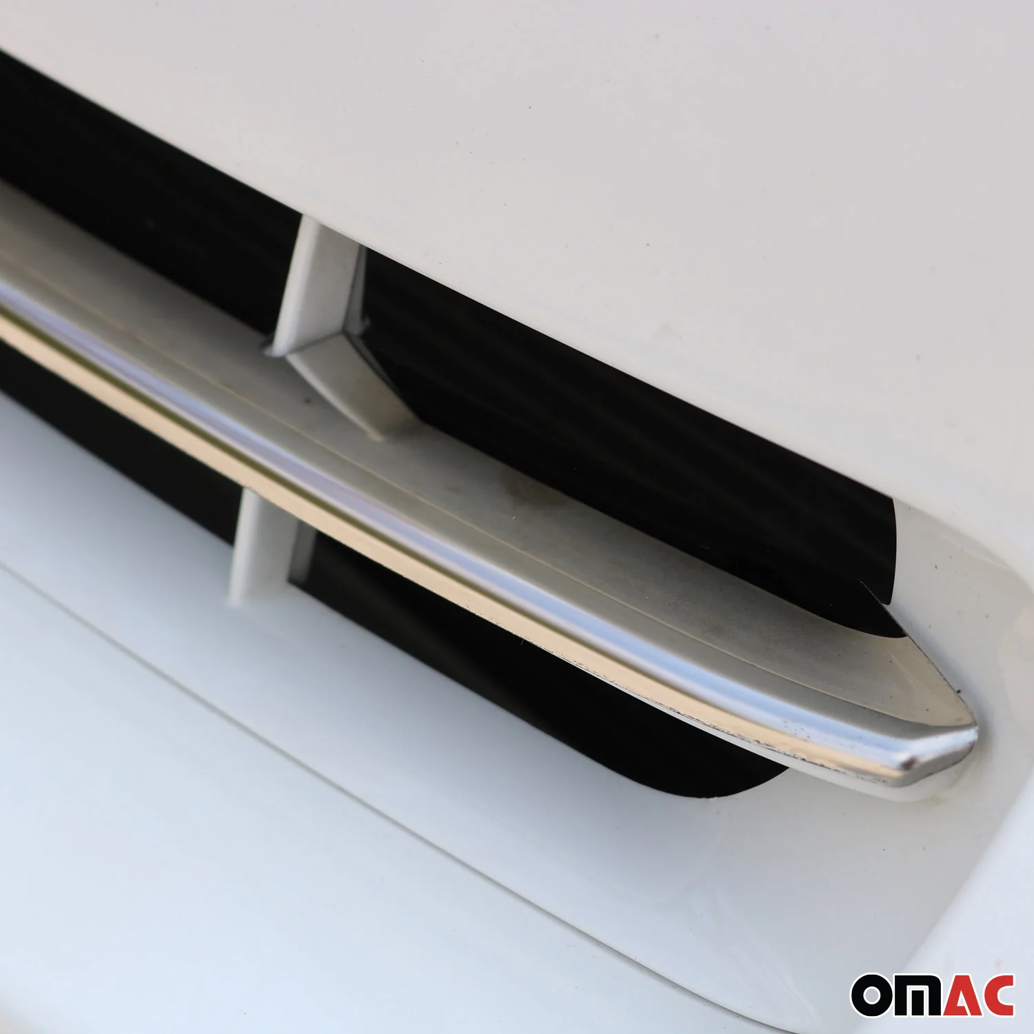 2016-2018 Fiat 500X Front Bumper Trim Molding Stainless Steel Silver 1 Pc - Image 7