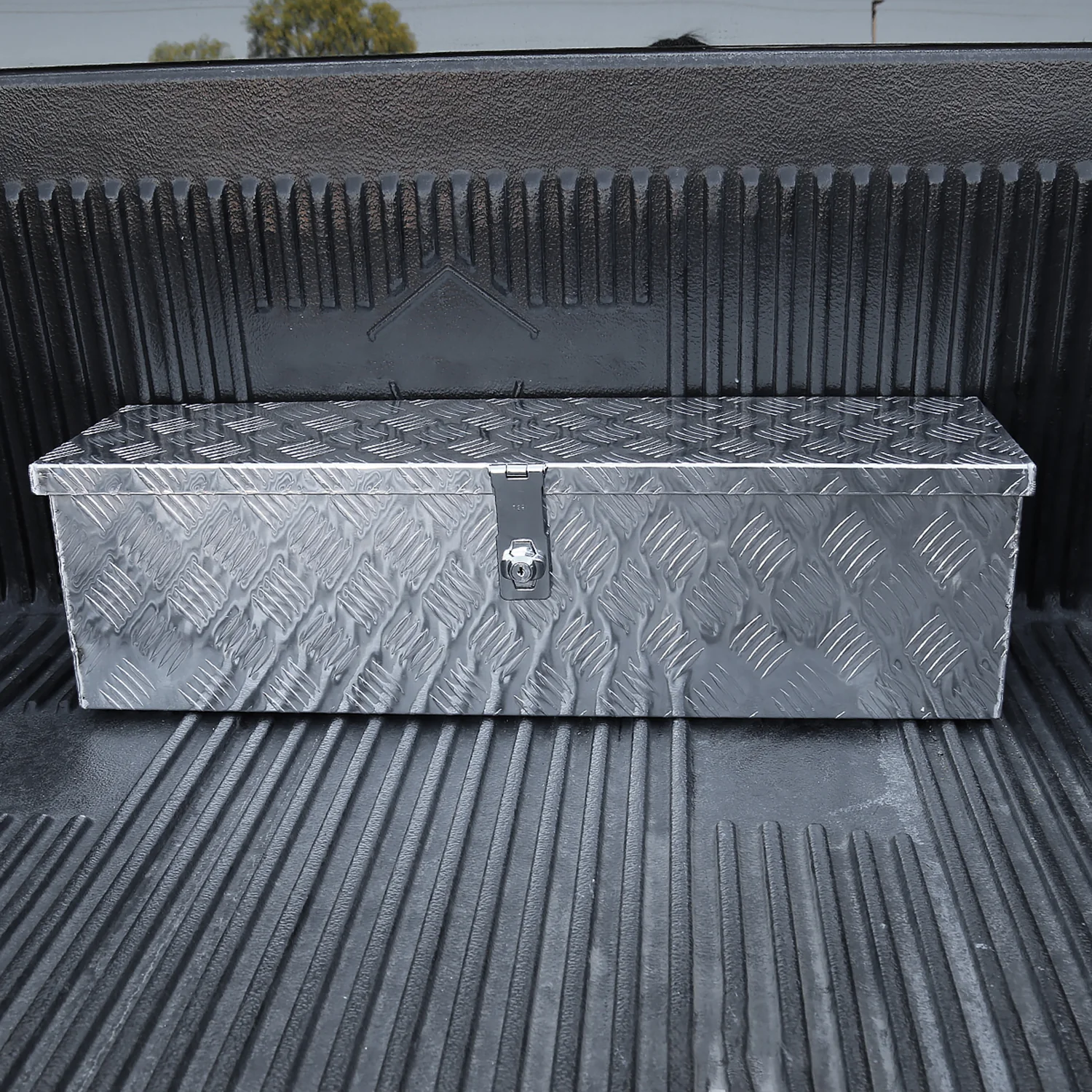 Universal 31" Heavy Duty Silver Aluminum Tool Box w/ Side Handles Lock & Keys - Image 10