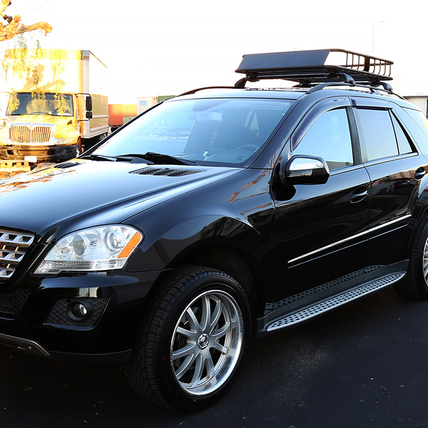 Universal Black Roof Rack Cargo Carrier w/ Extendable Luggage Hold Basket - Image 10